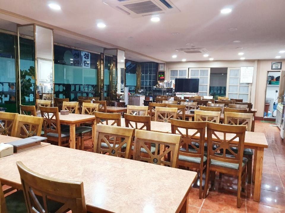 Myungsung Youth Town Gyeongju Eksteriør bilde